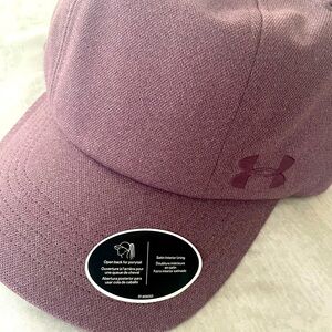 Under Armour ISO-CHILL Active Ponytail Hat
